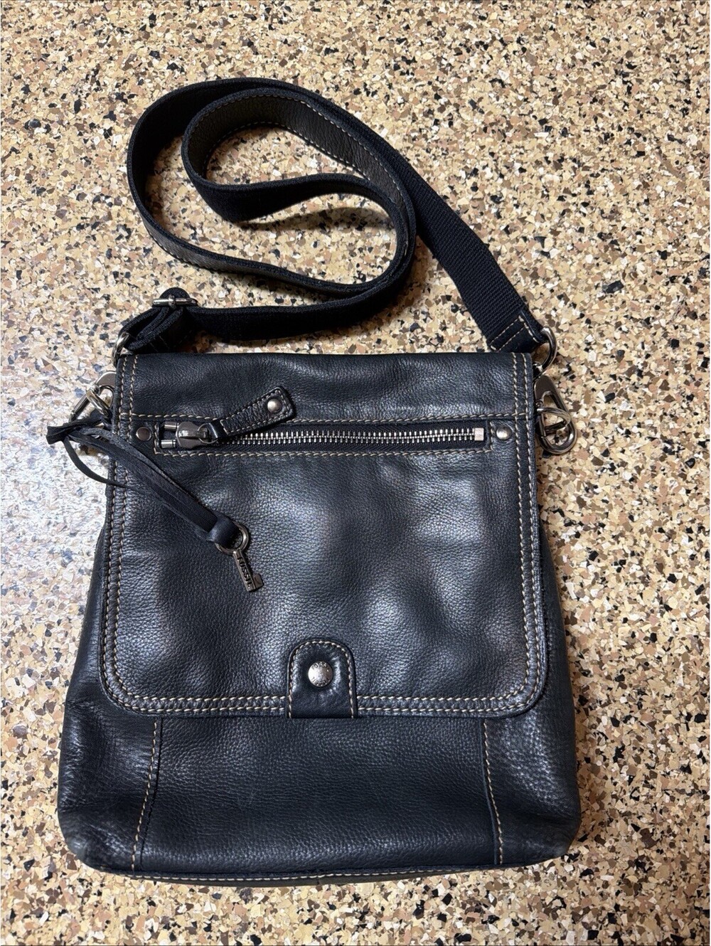 Fossil Vintage Crossbody Shoulder Bag Black Pebbled Leather Satchel Pockets (PC)